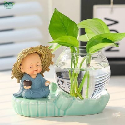 ÌNH THỦY SINH MOODY DECOR ĐỂ BÀN KÈM TƯỢNG CHÚ TIỂU ĐỘI NÓN – ĐẾ SỨ TRANG TRÍ - Ảnh 3